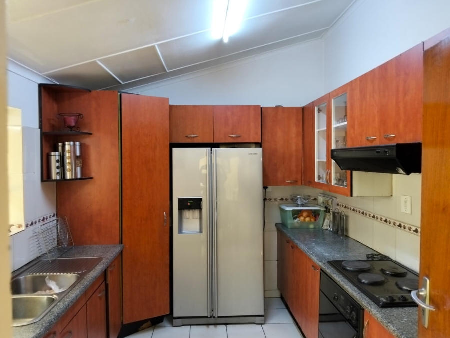 To Let commercial Property for Rent in Fort Gale Eastern Cape